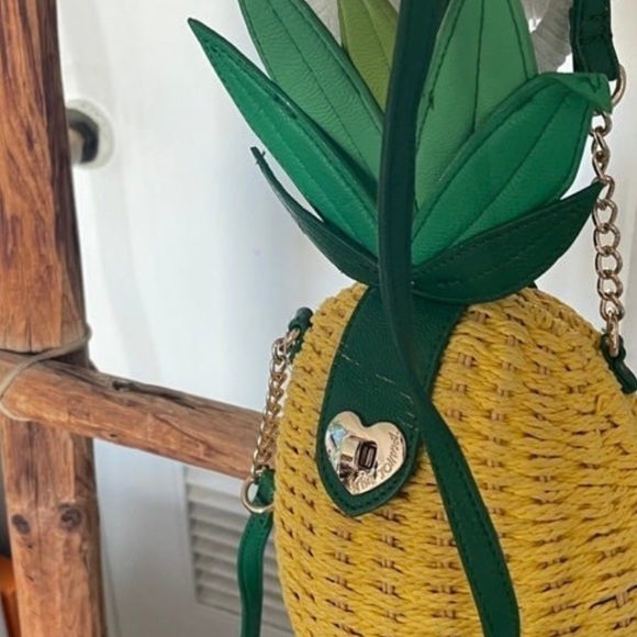 Betsy Johnson wristlet / purse . Discontinued Pineapple